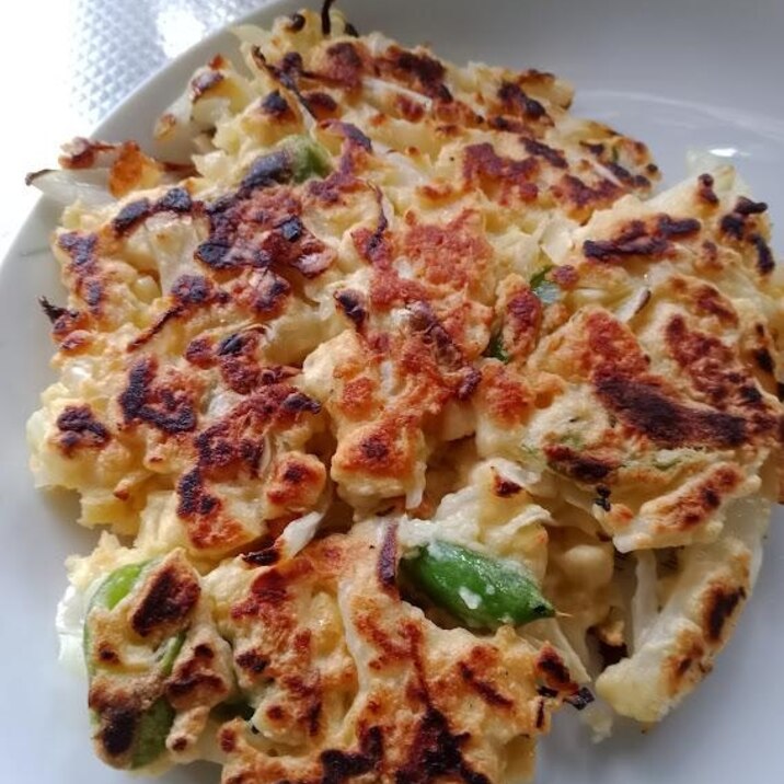 おつまみにもパルメザンチーズ香るお豆腐のお好み焼き